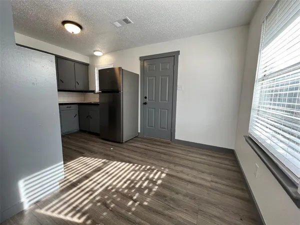 $1,250 | 2526 Louise Street, Unit A, Denton, TX 76201