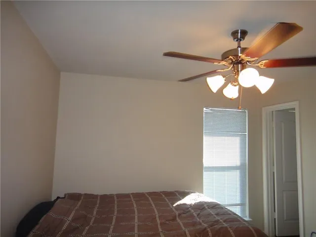 $1,495 | 917 North Brents Avenue, Sherman, TX 75090