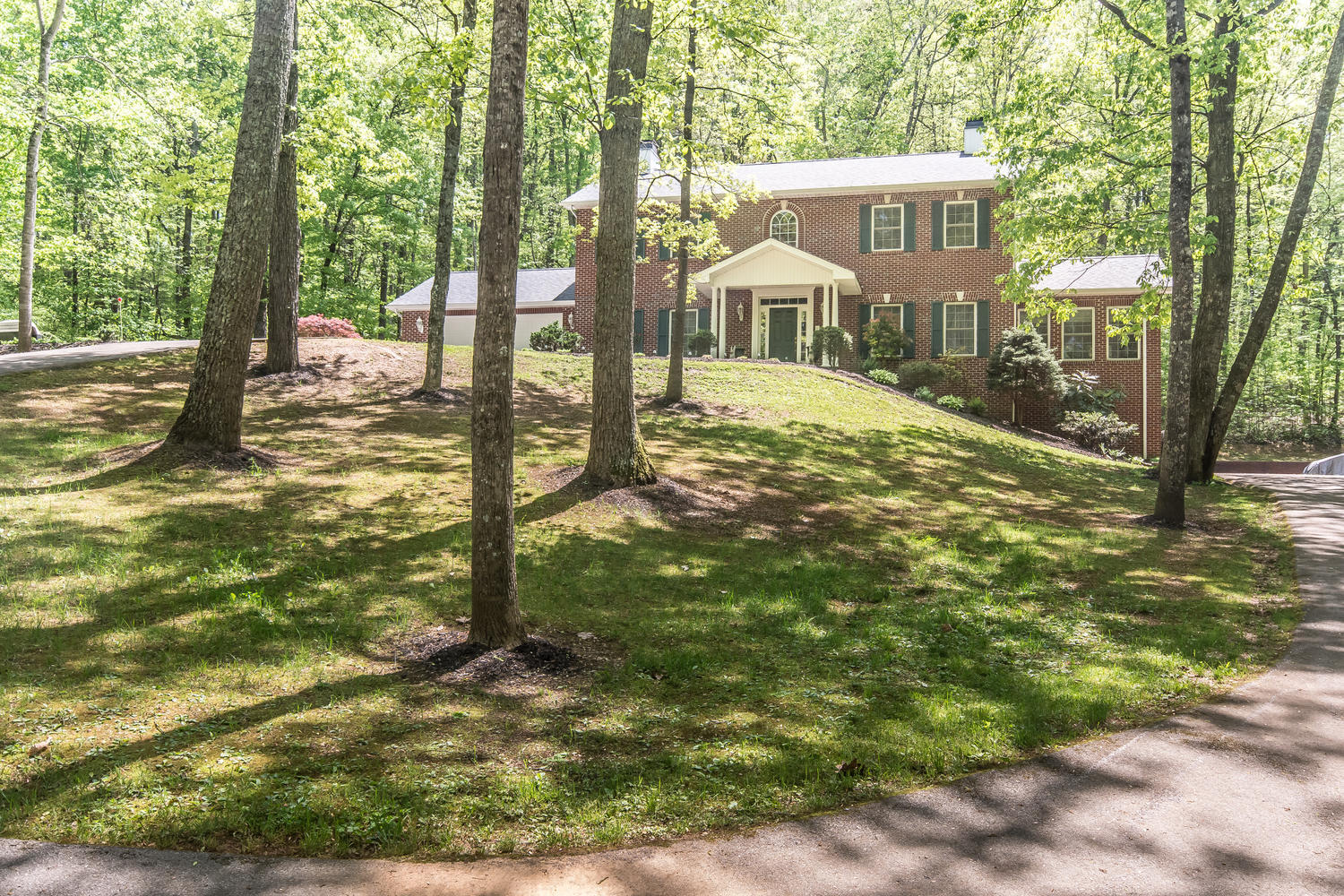 158 Rabbit Run Way Dandridge, TN 37725 - Photo 1 of 39 158 Rabbit Run Way Dandridge-large-002-F