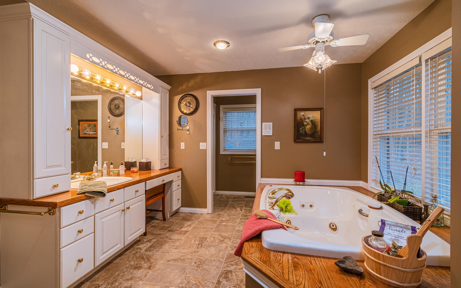 158 Rabbit Run Way Dandridge, TN 37725 - Photo 11 of 39 158 Rabbit Run Way Dandridge-large-021-0