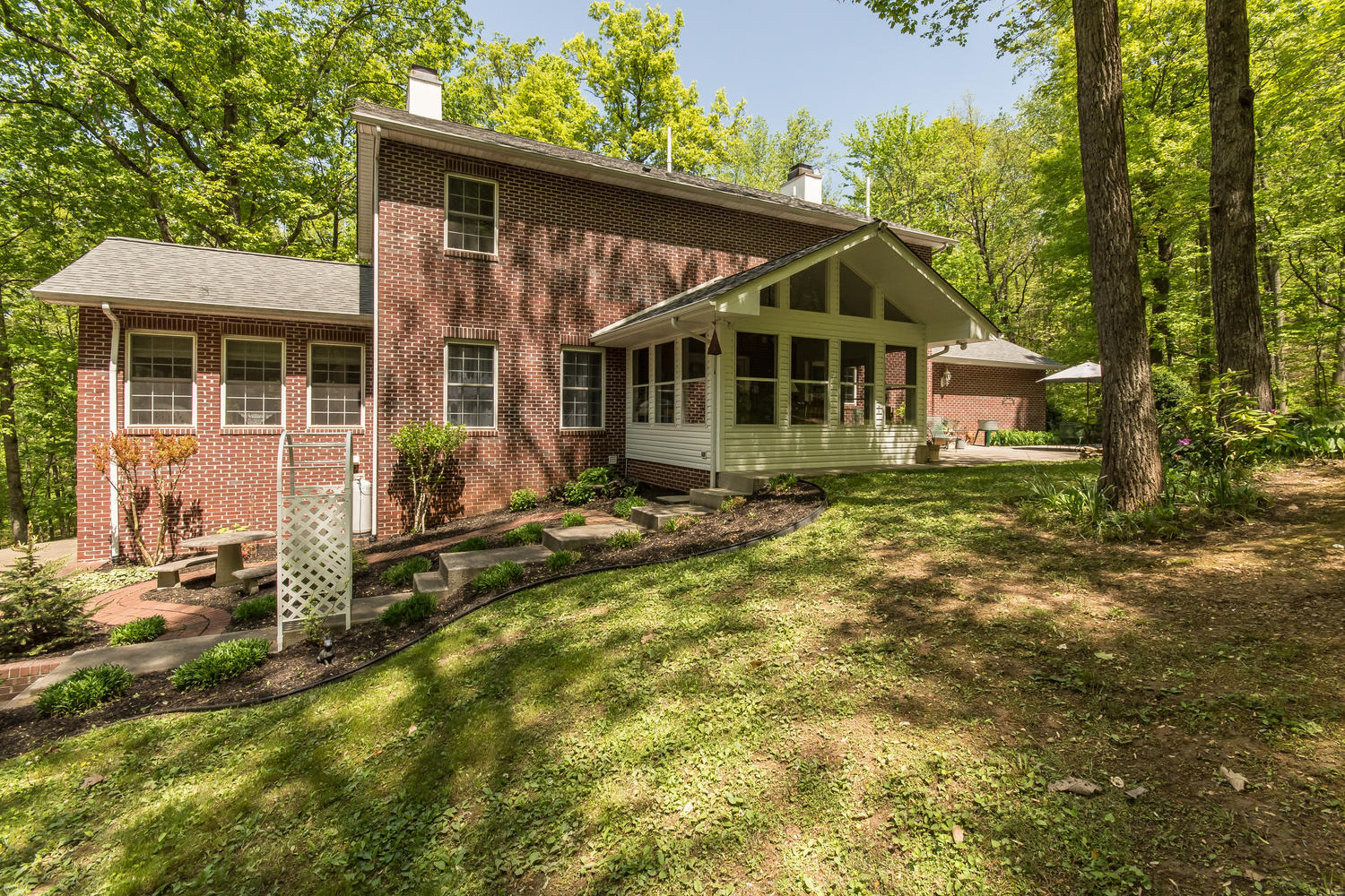 158 Rabbit Run Way Dandridge, TN 37725 - Photo 25 of 39 158 Rabbit Run Way Dandridge-large-036-B