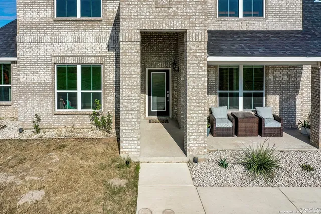 $599,000 | 232 Scenic Hills Drive, La Vernia, TX 78121