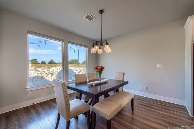 $599,000 | 232 Scenic Hills Drive, La Vernia, TX 78121