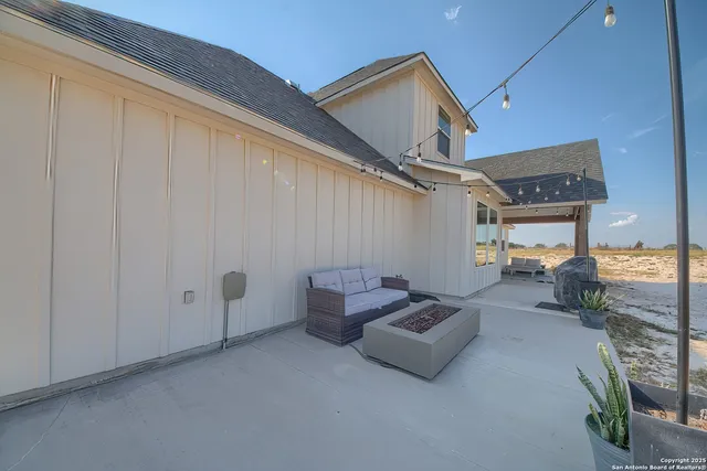 $599,000 | 232 Scenic Hills Drive, La Vernia, TX 78121