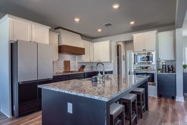 $599,000 | 232 Scenic Hills Drive, La Vernia, TX 78121