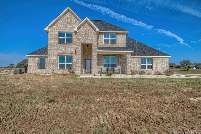 $599,000 | 232 Scenic Hills Drive, La Vernia, TX 78121