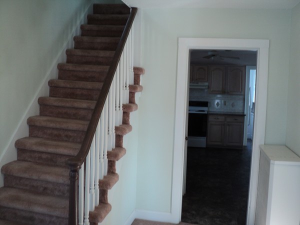 33 Abbott Street Springfield, MA 01118 - Photo 8 of 13