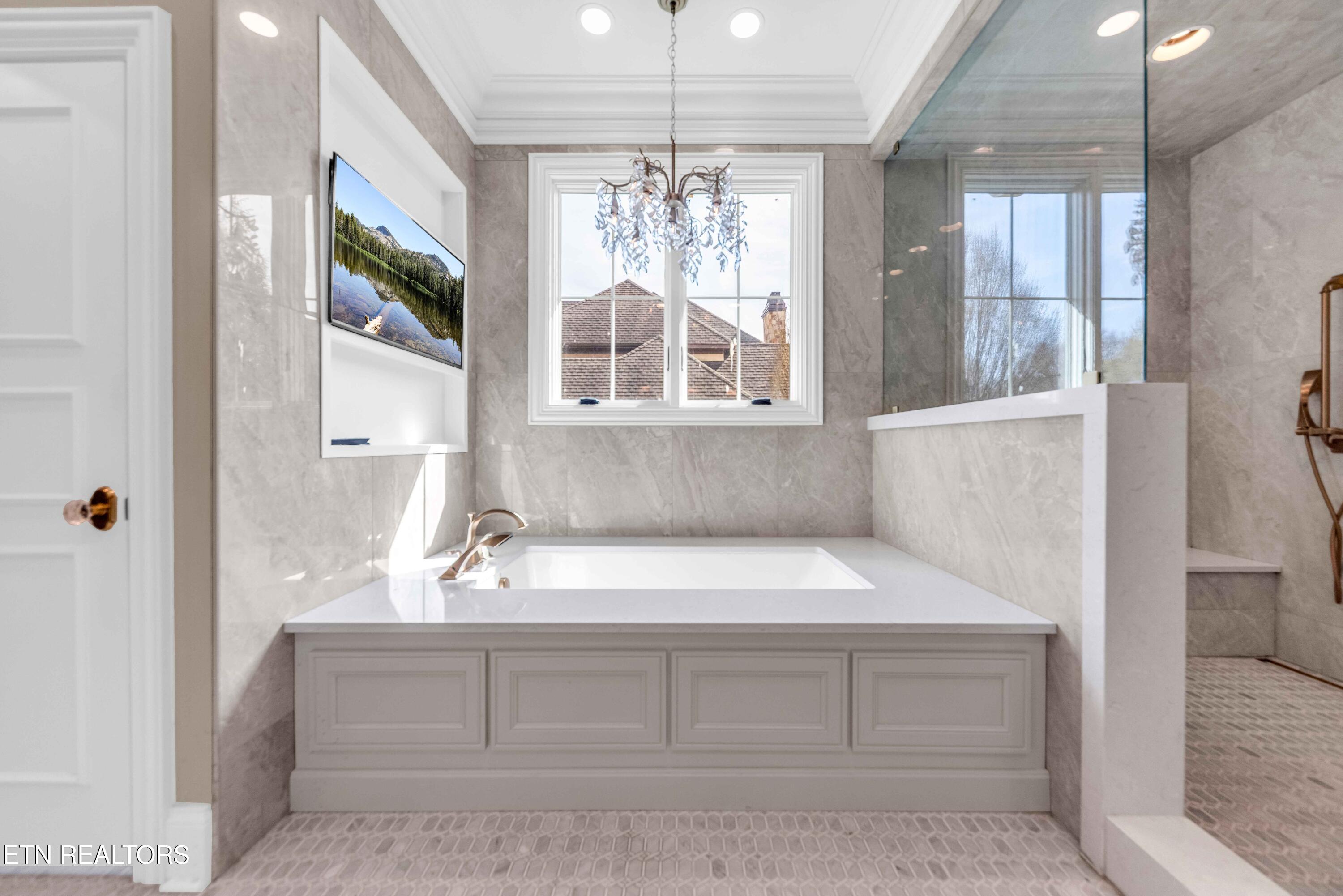 3301 Tooles Bend Road Knoxville, TN 37922 - Photo 29 of 60 Primary Bathroom