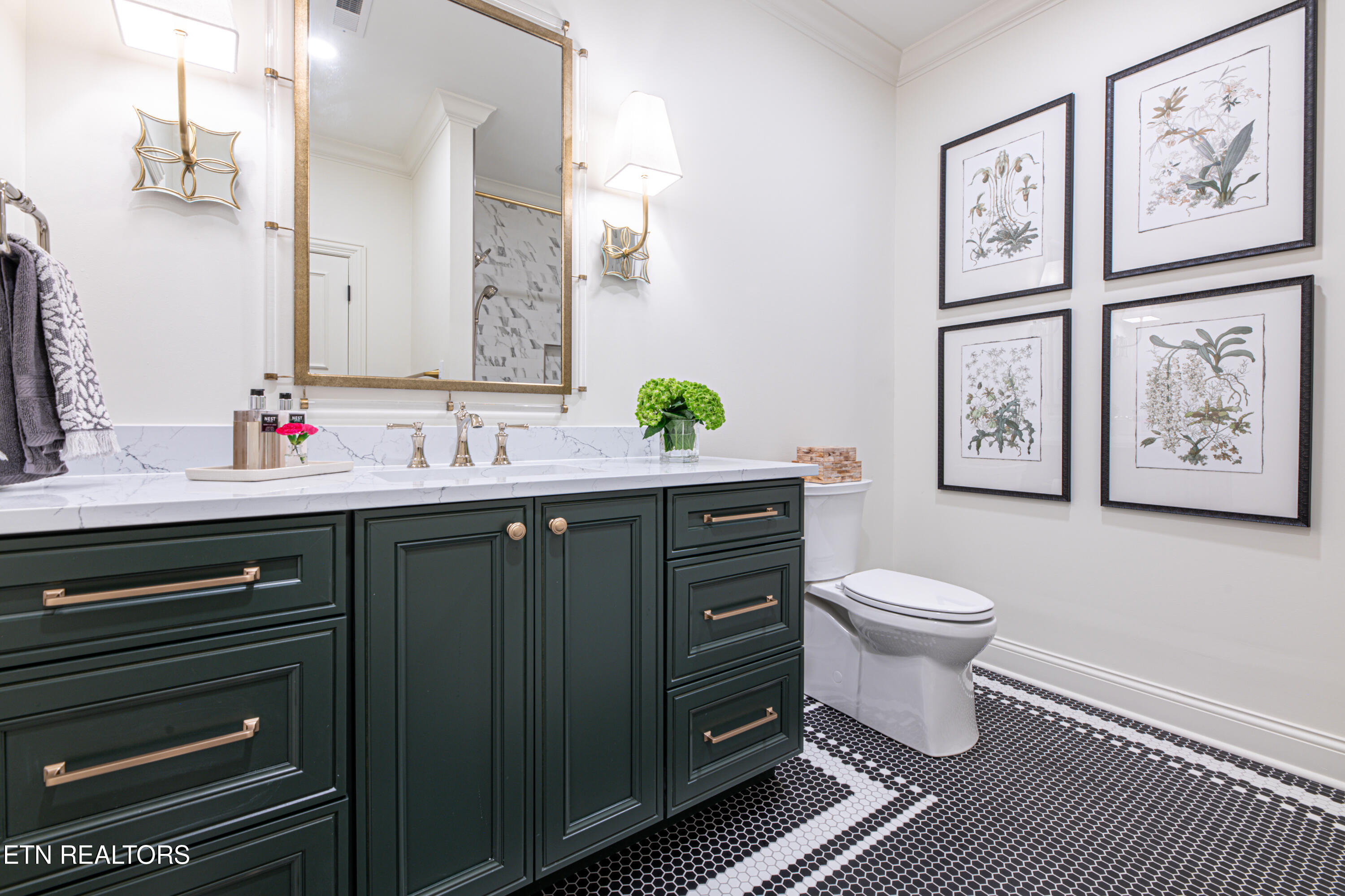3301 Tooles Bend Road Knoxville, TN 37922 - Photo 34 of 60 Bathroom