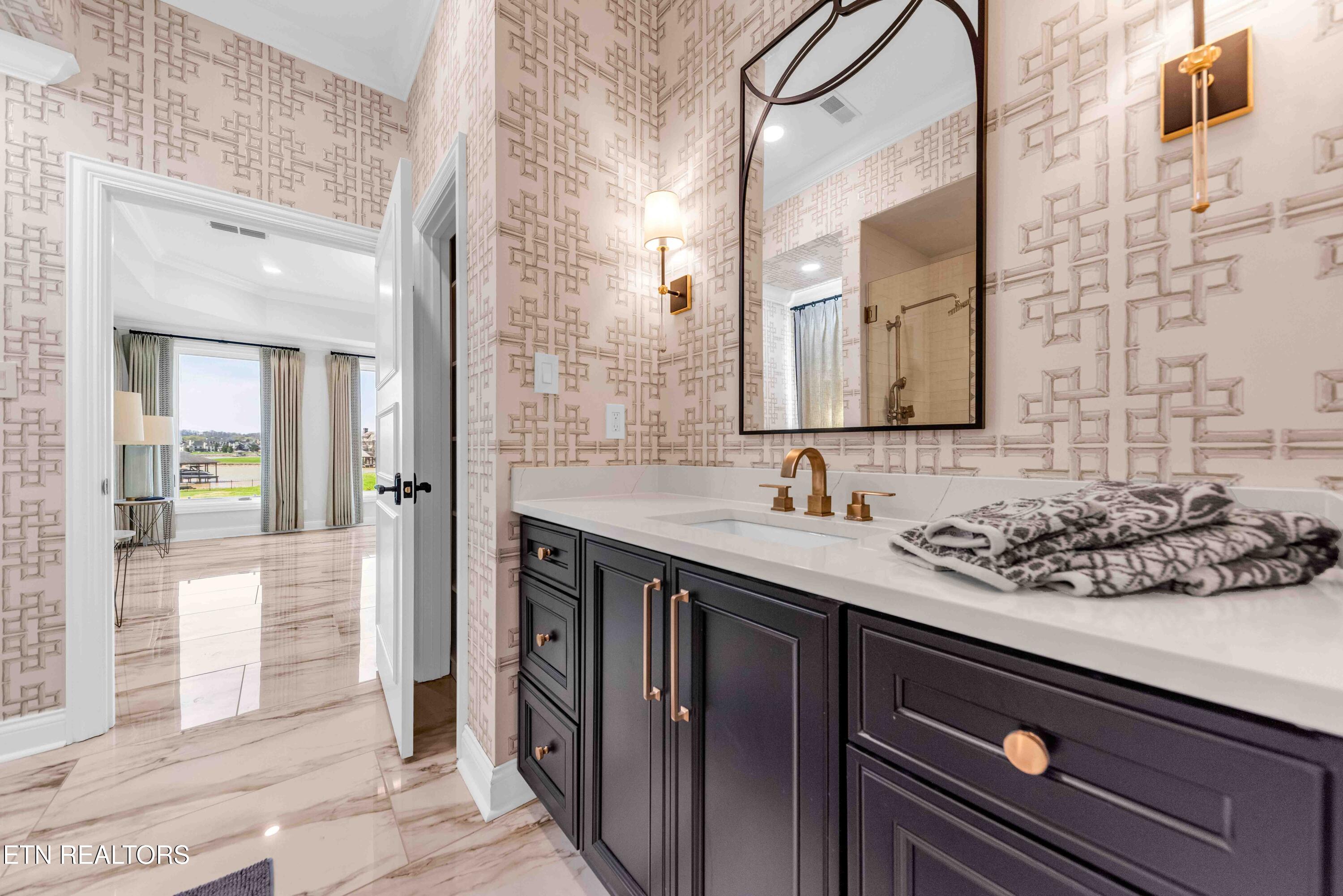 3301 Tooles Bend Road Knoxville, TN 37922 - Photo 54 of 60 En Suite Bathroom