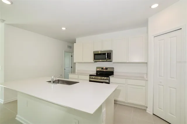 $2,300 | 2809 Whitaker Point, Haines City, FL 33844