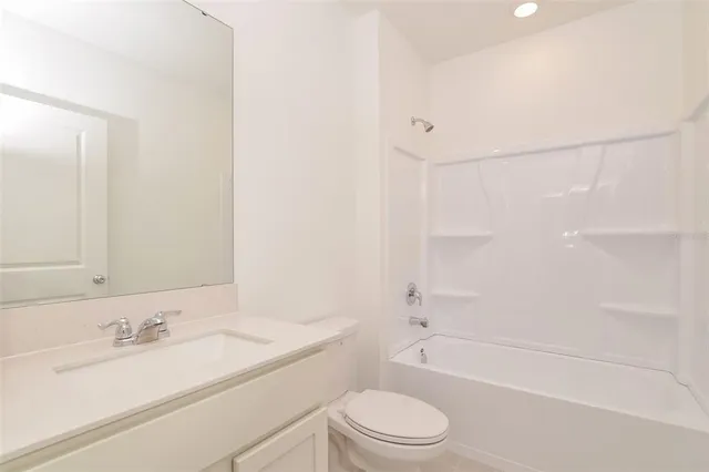 $2,300 | 2809 Whitaker Point, Haines City, FL 33844