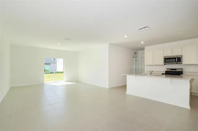 $2,300 | 2809 Whitaker Point, Haines City, FL 33844