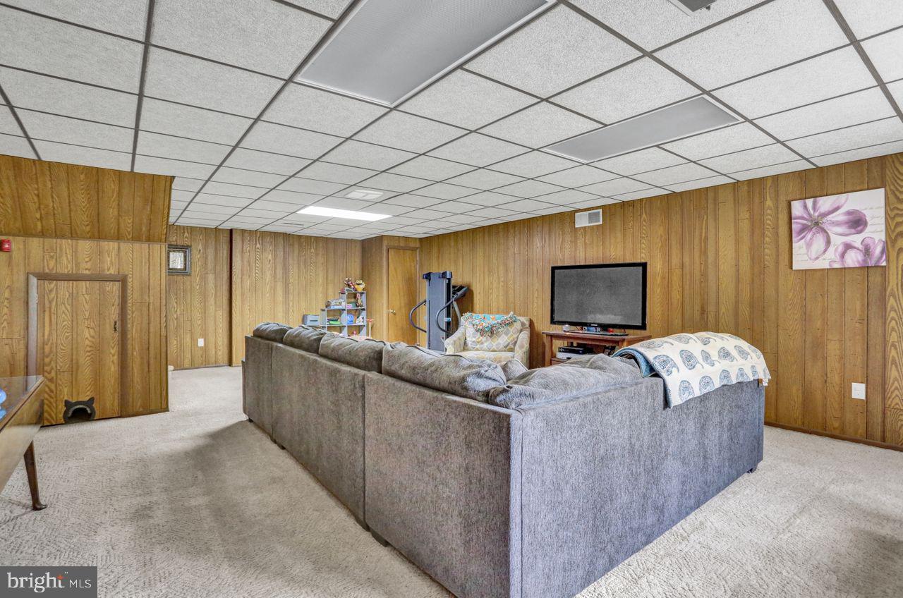 316 Wernersville Road Reading, PA 19608 - Photo 19 of 23
