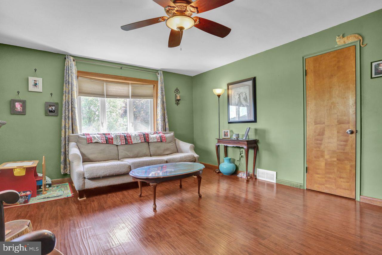 316 Wernersville Road Reading, PA 19608 - Photo 5 of 23