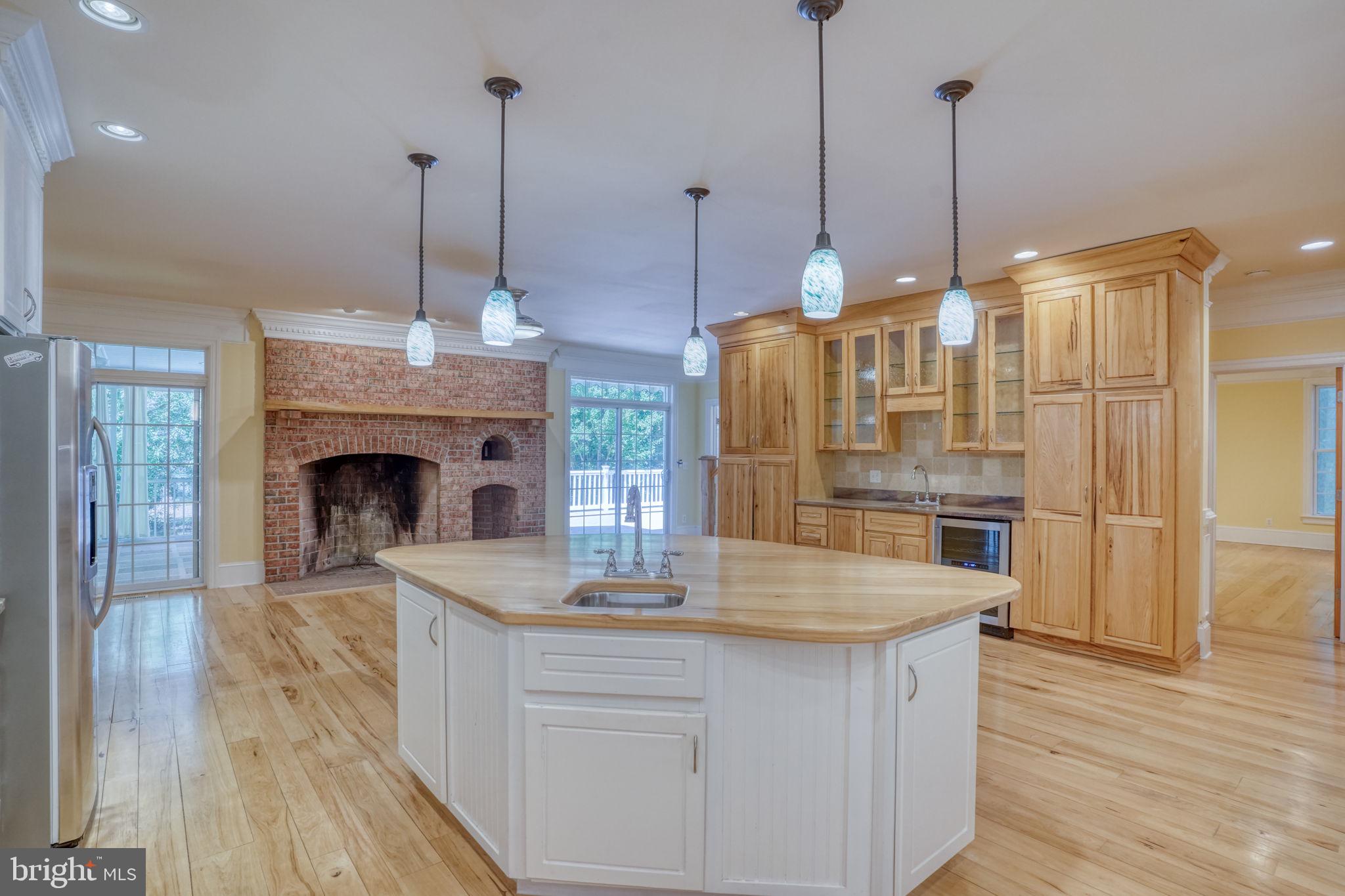 20064 Shingle Point Road Georgetown, DE 19947 - Photo 19 of 77 Gorgeous Hickory Floors & Wood Island Counters