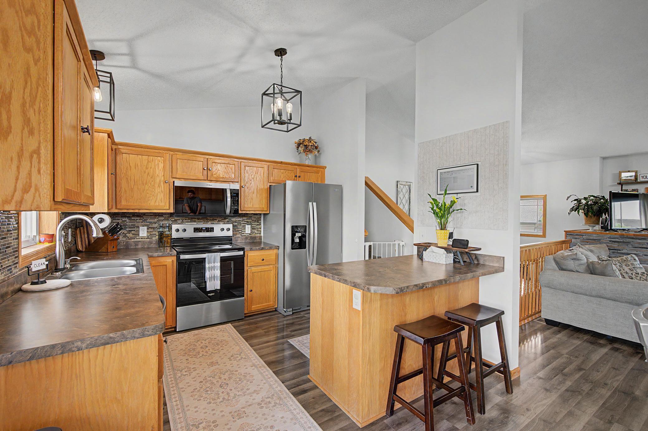 401 10th Street Southeast Freeport, MN 56331 - Photo 13 of 41