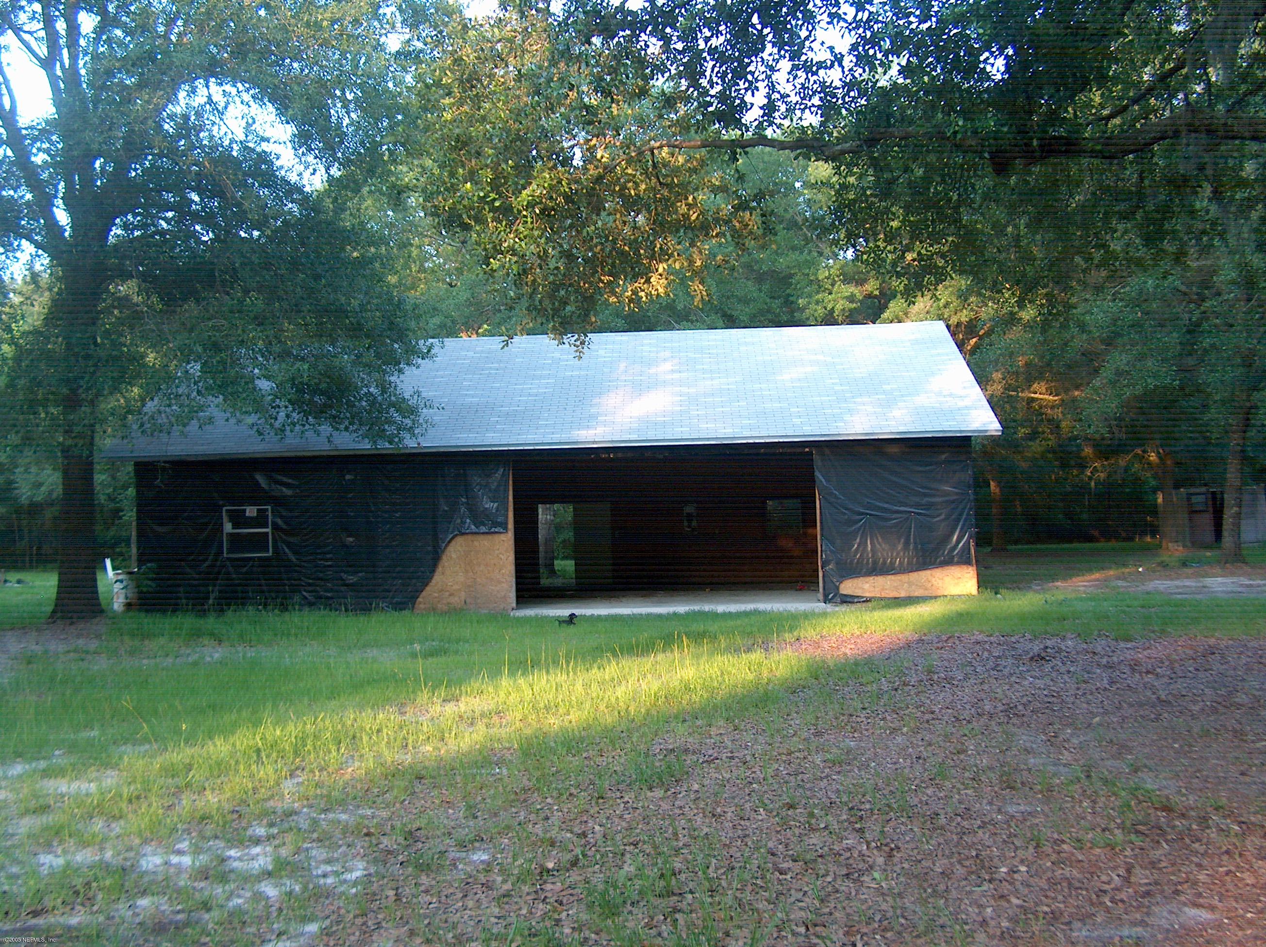 16995 Wells Road Jacksonville, FL 32234 - Photo 10 of 11 BARN/WORKSHOP PIC2