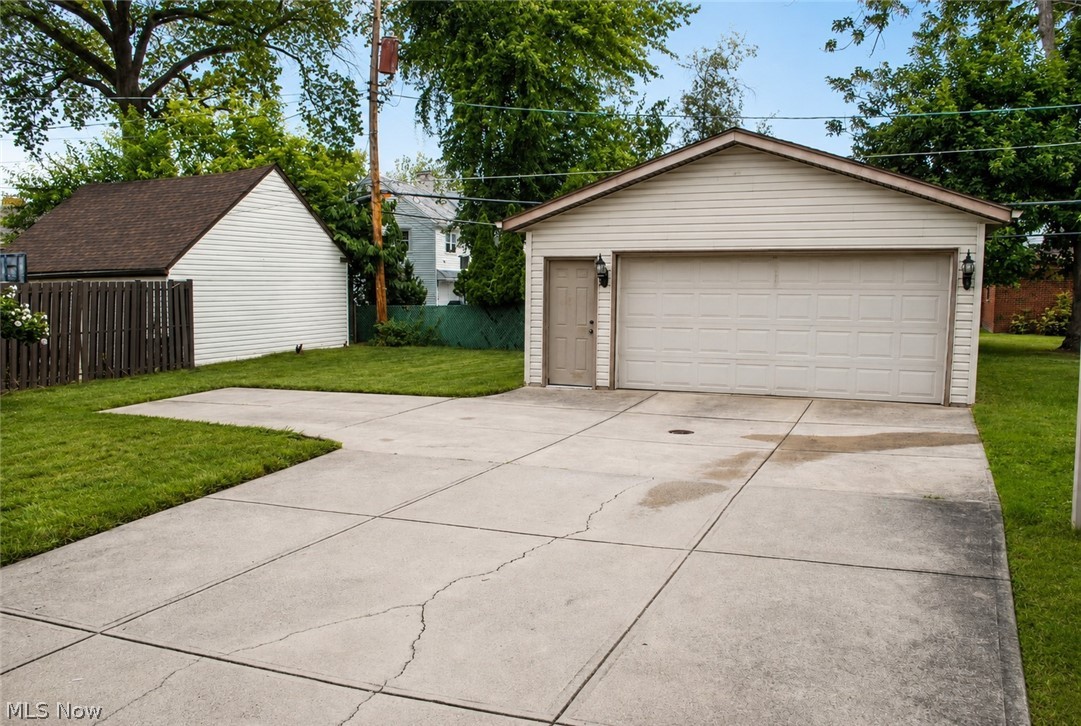 9014 Snow Road Parma, OH 44130 - Photo 36 of 38 Gallery Image 36