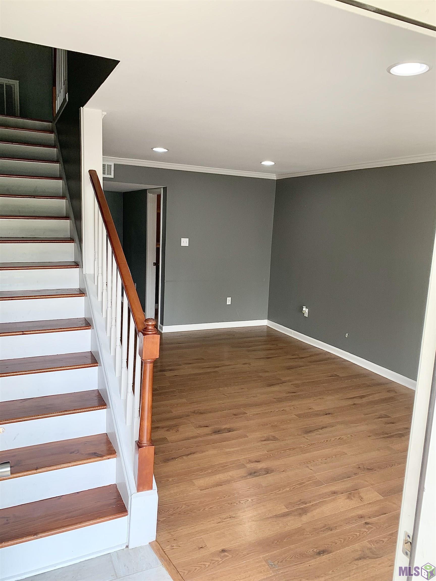 530 South Flannery Road, Unit B Baton Rouge, LA 70815 - Photo 3 of 8 Gallery Image 3