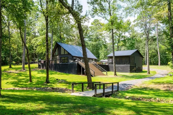 $825,000 | 303 Palo Duro Street, Scroggins, TX 75480