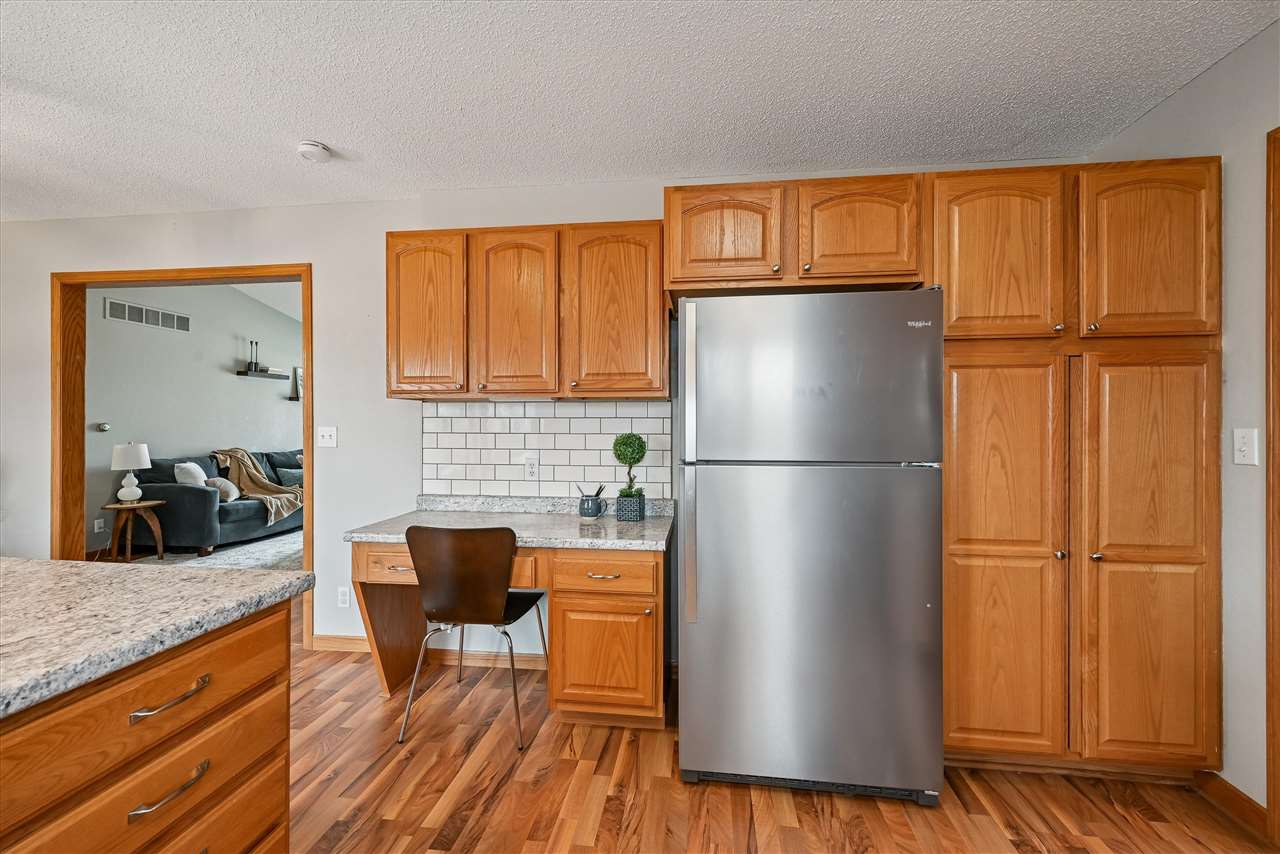 1209 39th Street Road Northwest Cedar Rapids, IA 52405 - Photo 11 of 31 Gallery Image 11