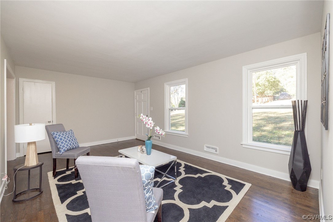 403 Keats Road Henrico, VA 23229 - Photo 4 of 38 Gallery Image 4