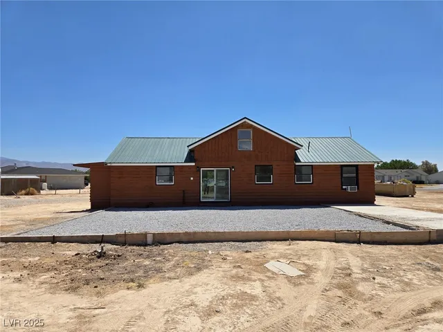 $299,999 | 270 West Patricia Avenue, Pahrump, NV 89060