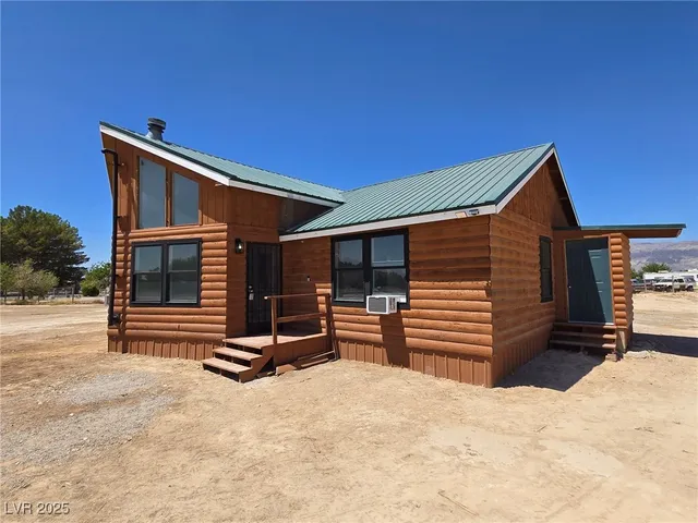 $299,999 | 270 West Patricia Avenue, Pahrump, NV 89060