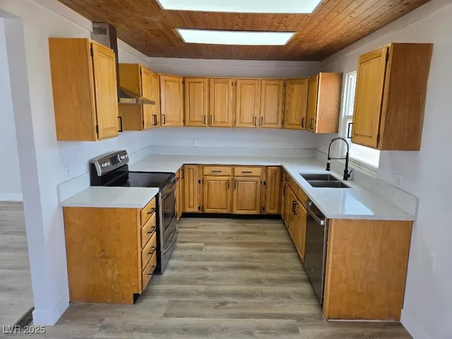 $299,999 | 270 West Patricia Avenue, Pahrump, NV 89060