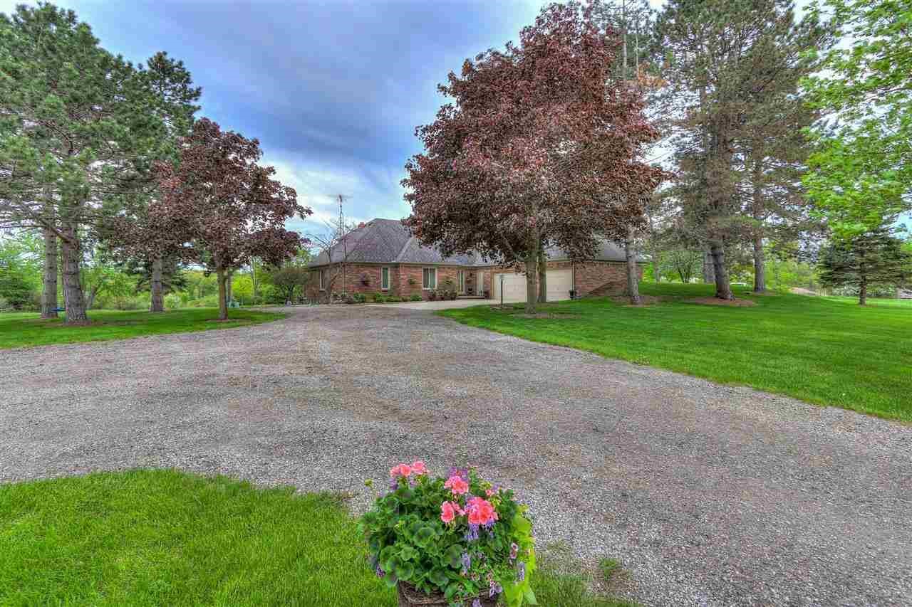 7406 Burpee Road Grand Blanc, MI 48439 - Photo 6 of 88 21450690-5.JPG