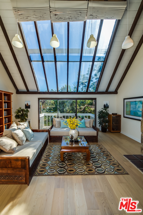 33 Reef Street, Unit 2 Marina del Rey, CA 90292 - Photo 15 of 56