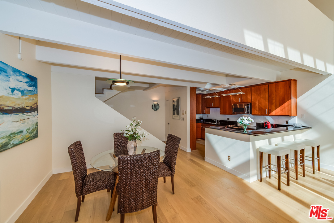 33 Reef Street, Unit 2 Marina del Rey, CA 90292 - Photo 25 of 56