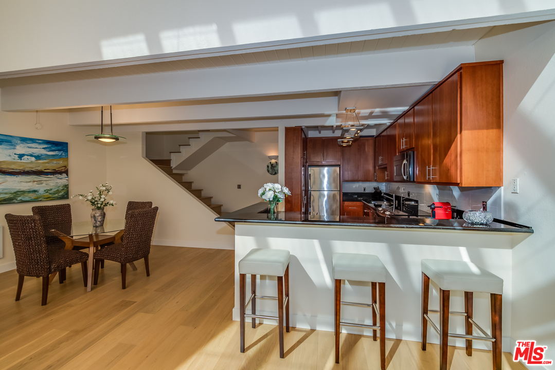 33 Reef Street, Unit 2 Marina del Rey, CA 90292 - Photo 27 of 56