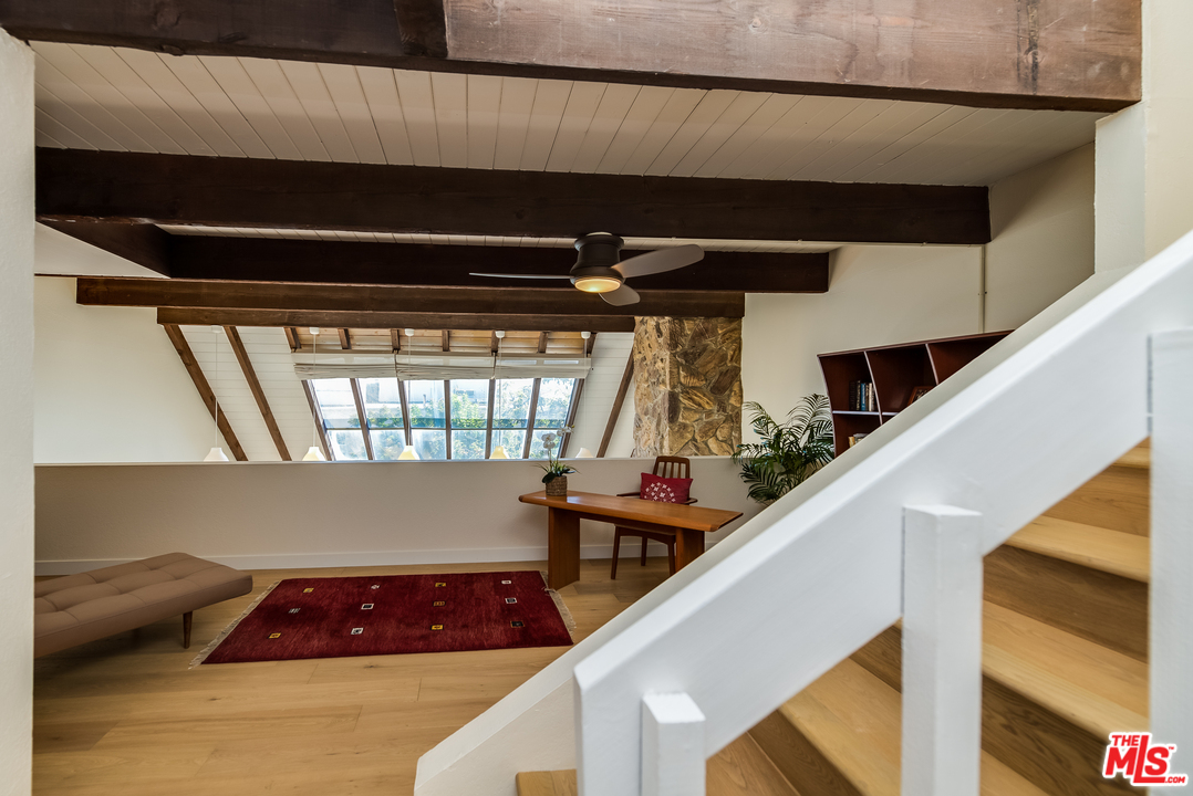 33 Reef Street, Unit 2 Marina del Rey, CA 90292 - Photo 36 of 56