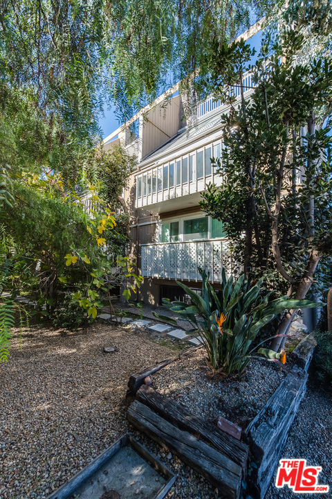 33 Reef Street, Unit 2 Marina del Rey, CA 90292 - Photo 54 of 56