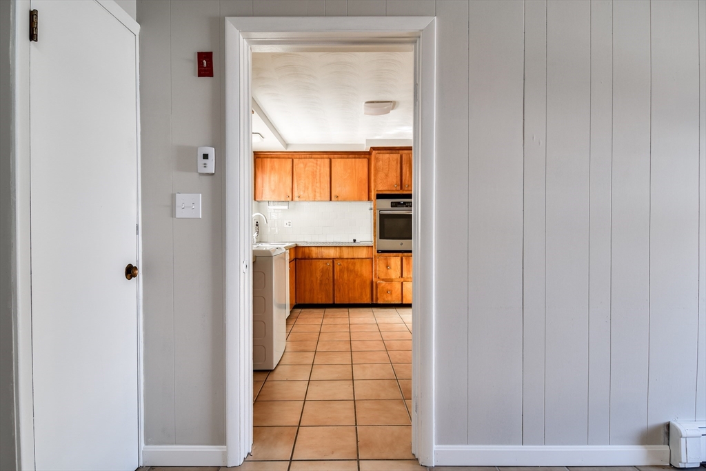 38 Bradford Road Framingham, MA 01701 - Photo 13 of 40