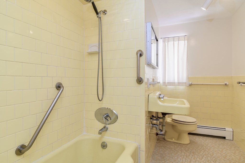 38 Bradford Road Framingham, MA 01701 - Photo 35 of 40