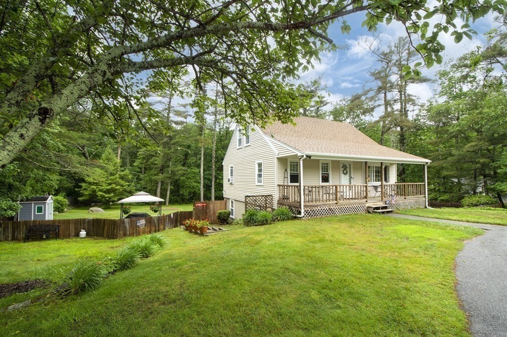 494 Wareham Street Middleboro, MA 02346 - Photo 2 of 29