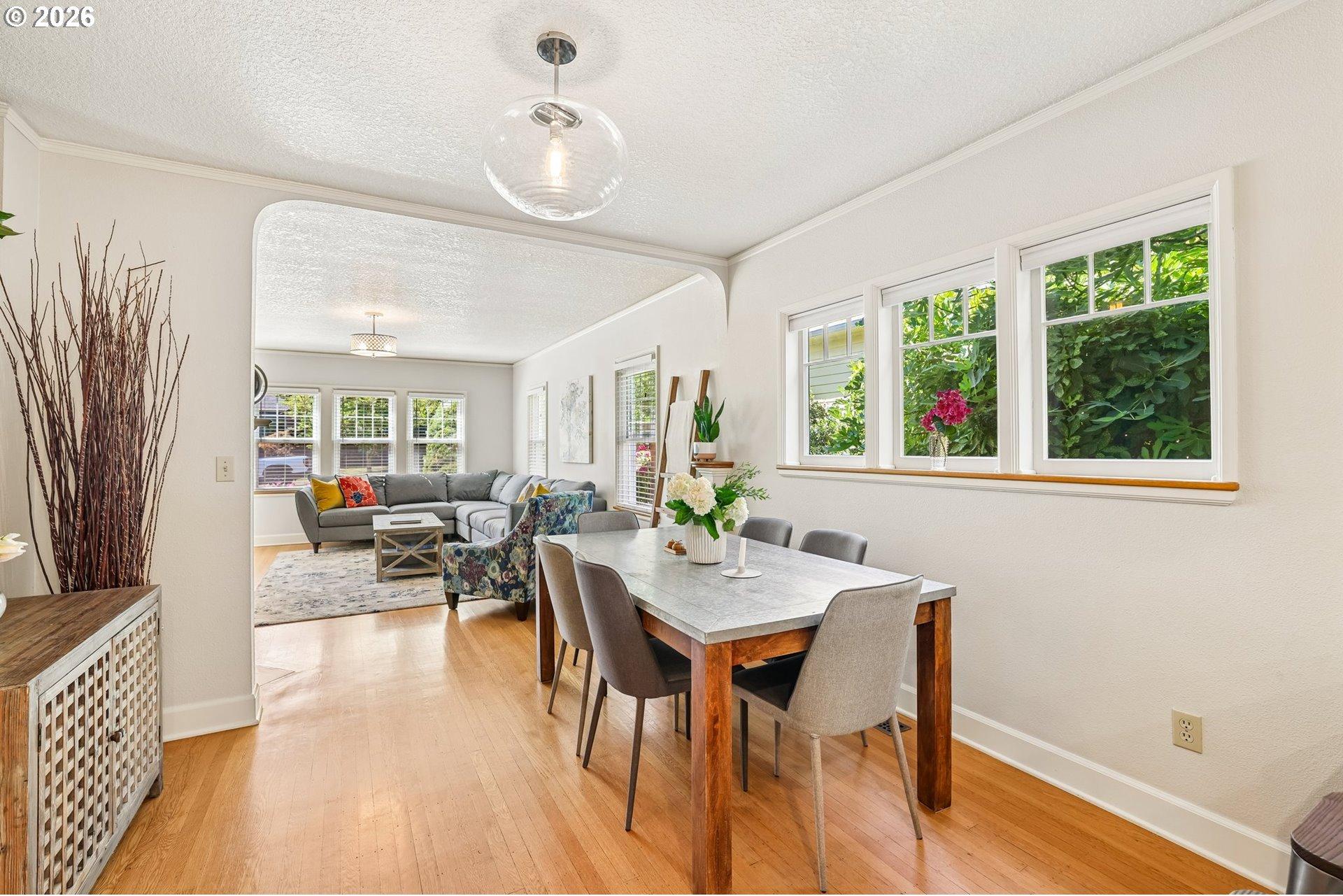 2747 Northwest Raleigh Street, Unit 2 Portland, OR 97210 - Photo 8 of 40 Gallery Image 8
