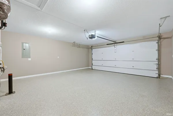 $349,900 | 1350 Zenos Boulevard, Fort Wayne, IN 46818
