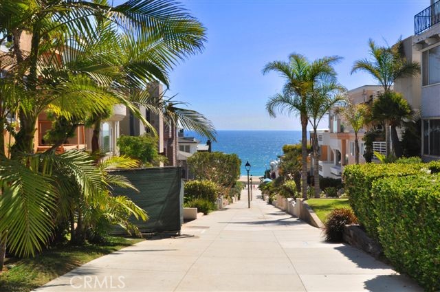 300 16th Street Manhattan Beach, CA 90266 - Photo 6 of 38