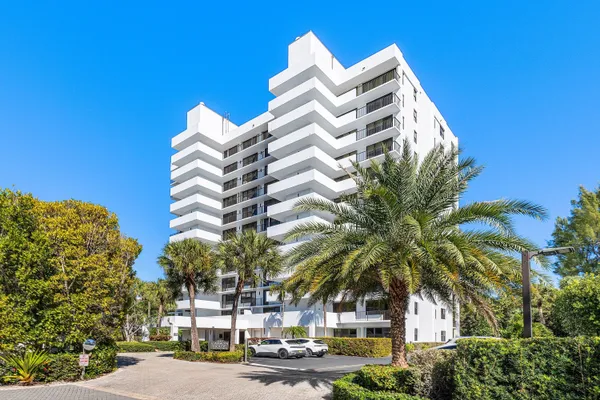 $699,000 | 4600 South Ocean Boulevard, Unit 301, Highland Beach, FL 33487