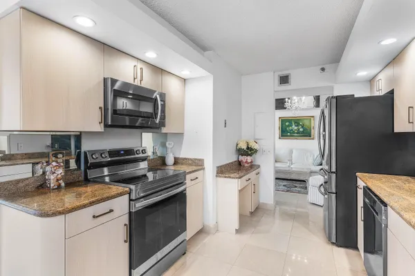 $699,000 | 4600 South Ocean Boulevard, Unit 301, Highland Beach, FL 33487