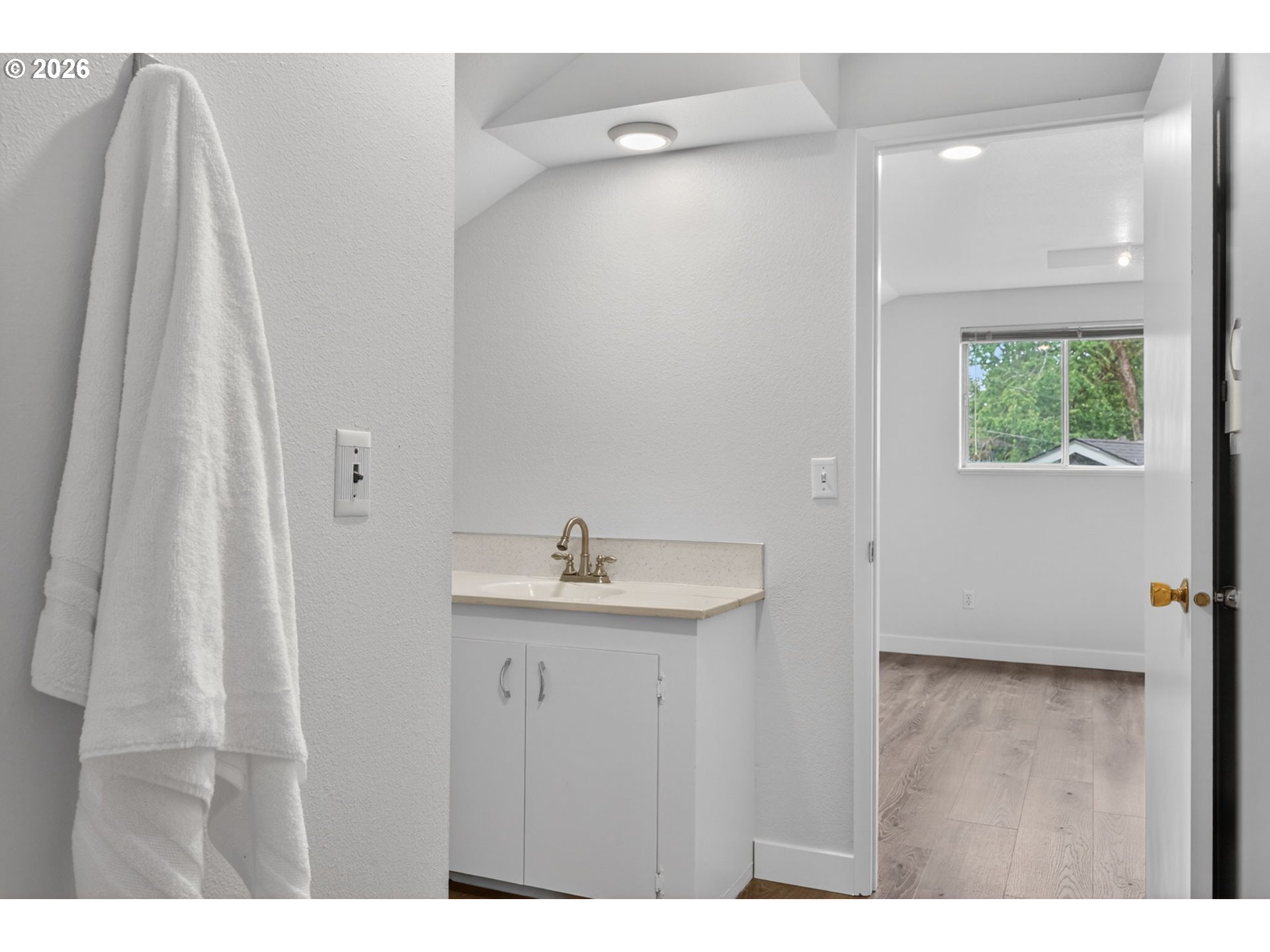1480 Northwest Jenne Avenue Portland, OR 97229 - Photo 37 of 47 Bathroom