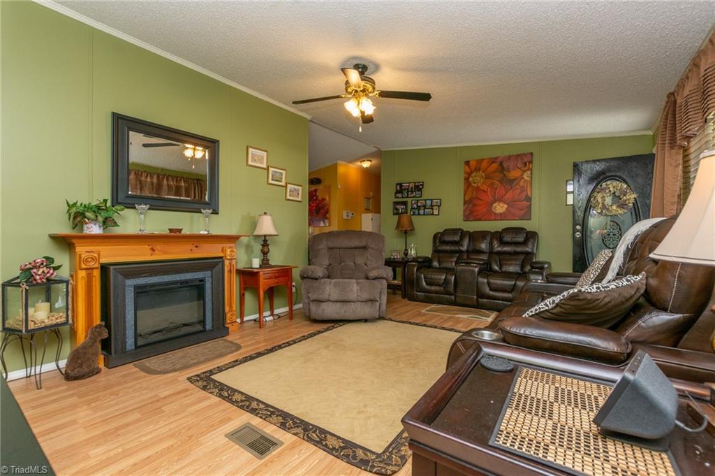 2996 Old Mountain Road Trinity, NC 27370 - Photo 6 of 31