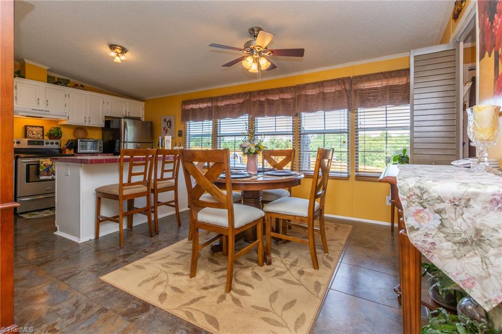 2996 Old Mountain Road Trinity, NC 27370 - Photo 7 of 31