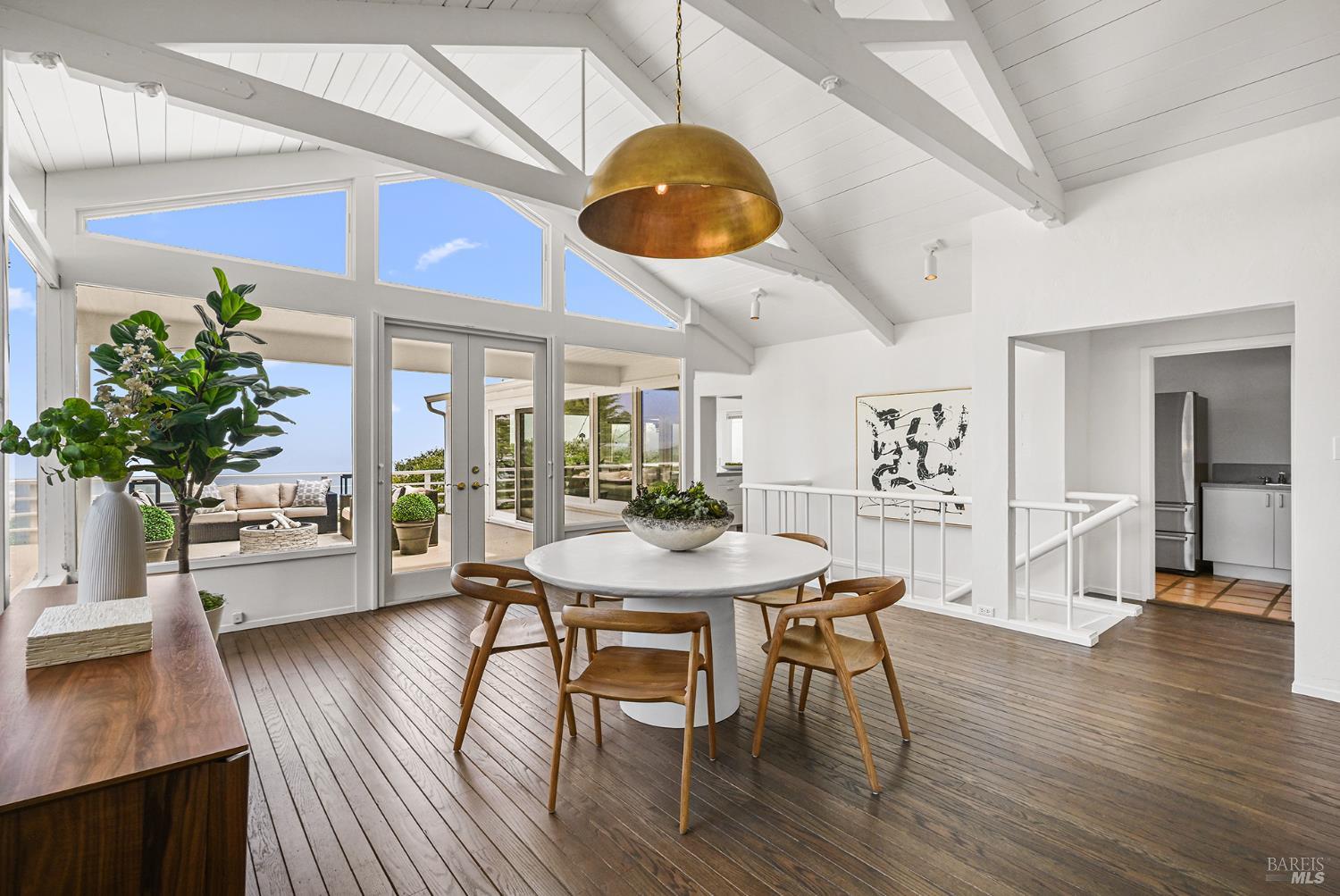 73 Cloud View Road Sausalito, CA 94965 - Photo 11 of 60