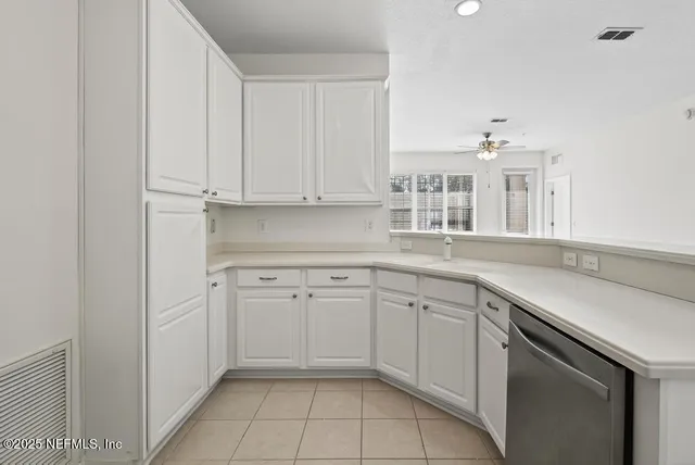 $189,900 | 11251 Campfield Drive, Unit 4107, Jacksonville, FL 32256