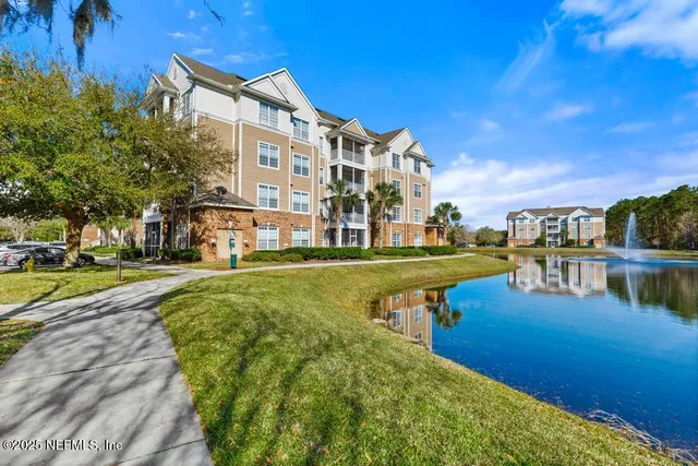 $189,900 | 11251 Campfield Drive, Unit 4107, Jacksonville, FL 32256